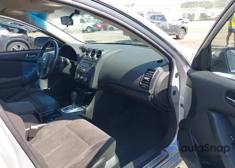 2011 Nissan Altima 2.5 S z USA, uszkodzony, nr VIN 1N4AL2AP0BC120424